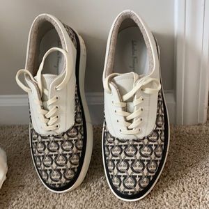 Authentic beautiful new ferragamo sneakers